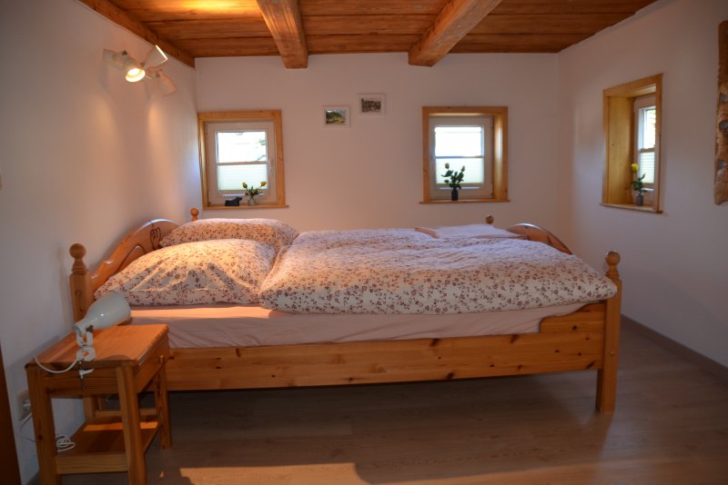 Schlafzimmer 2